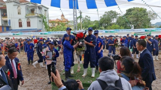 Có thêm một tân Hoa hậu… “Bò sữa”
