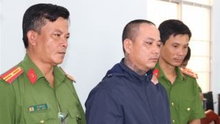 Cặp vợ chồng cùng "xộ khám" vì tổ chức cho vay “tín dụng đen”