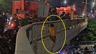 Công an kịp thời cứu người đàn ông có ý định nhảy cầu Nguyễn Văn Cừ