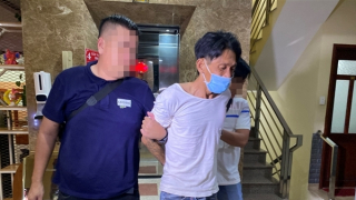 Đi tìm bạn gái rồi vô cớ rút dao đâm người khác tử vong