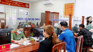 Giảm 8 khoản phí, lệ phí khi thực hiện dịch vụ công trực tuyến