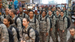 Vụ bê bối tình dục chấn động Không quân Mỹ