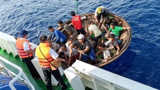 Quảng Nam đề xuất thêm thời gian tìm kiếm 13 ngư dân mất tích đến 22/10