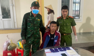 Bắt quả tang đối tượng vận chuyển 18.000 viên ma túy tổng hợp qua biên giới