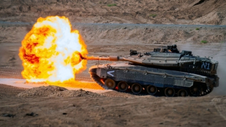 Xe tăng Israel trút đạn "nhầm" vào bốt quân sự trên đất Ai Cập