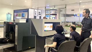 Buôn lậu qua Cảng hàng không Tân Sơn Nhất diễn biến ngày càng phức tạp