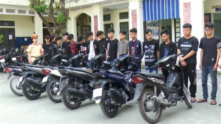 Lo ngại tình trạng giới trẻ lạng lách, bốc đầu và gây rối trật tự công cộng