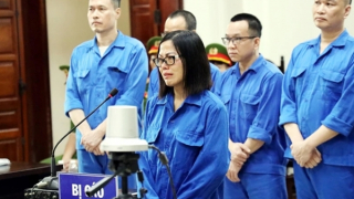 Cựu Trưởng ban thư ký tài chính AIC một mực chối tội