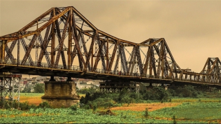 Những trăn trở trong bảo tồn và tôn tạo cầu Long Biên