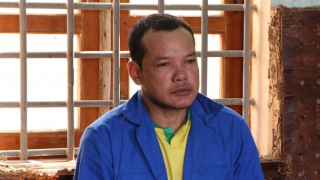 Chủ cửa hàng vật liệu đánh chết người đến đòi nợ