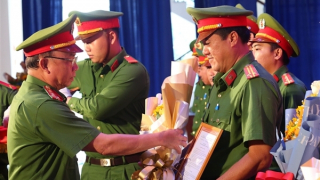 Công an Bình Dương bổ nhiệm 42 điều tra viên Công an cấp xã
