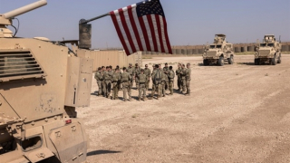 Mỹ dồn dập không kích các mục tiêu thân Iran tại Syria