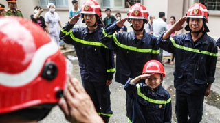 Hai câu chuyện và ước mơ làm lính cứu hỏa