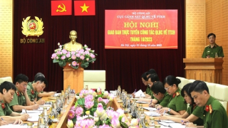 Lực lượng Công an các cấp phải tạo đòn bẩy cho người dân thực hiện dịch vụ công trực tuyến