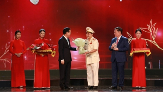 Học tập, làm theo tấm gương Bác Hồ: 8 điển hình trong CAND được tôn vinh