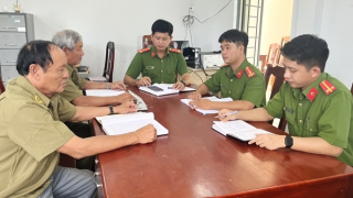 Người dân miền núi Hòa Sơn chung tay giữ an ninh, trật tự