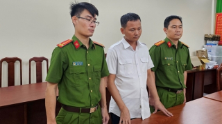 Đề nghị truy tố nhân viên kỹ thuật tại sân bay Tân Sơn Nhất tiếp tay buôn lậu