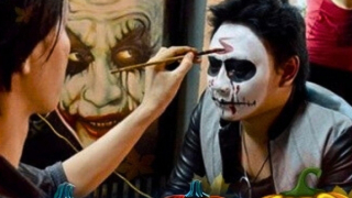 Biến tướng Halloween: Lai căng và dị hợm!