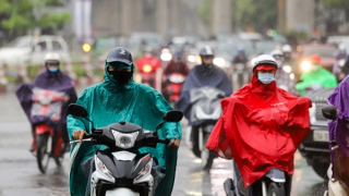 Mưa lạnh ở nhiều tỉnh thành miền Bắc, Nam Bộ nhiều nơi mưa to