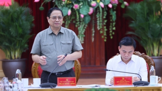 Thủ tướng Phạm Minh Chính làm việc với Ban Thường vụ Tỉnh ủy Thanh Hóa