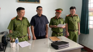 Bắt thêm Phó Giám đốc và 1 nhân viên Trung tâm Đăng kiểm 60-02S