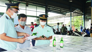 Cưỡng chế dừng thủ tục hải quan đối với công ty nợ thuế gần 17 tỷ đồng