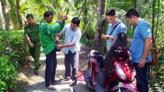 Mang theo “kho vũ khí” để đi đòi nợ