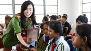 Nhân rộng mô hình "Xã biên giới sạch về ma túy"