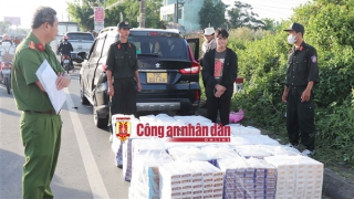 Bị bắt khi đang vận chuyển 15.000 bao thuốc lá lậu