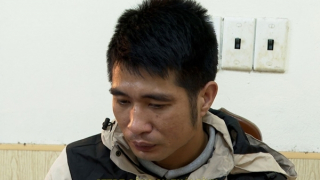 Khởi tố bị can tông xe mô tô vào CSGT