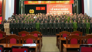 Bồi dưỡng, nâng cao kiến thức về an ninh mạng cho lãnh đạo cấp phòng và tương đương