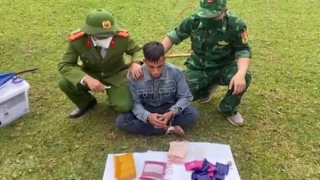 Khống chế 2 đối tượng vận chuyển ma túy định lao xe xuống vực