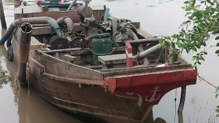 Điều tra vụ “cát tặc” chống đối Cảnh sát, làm bị thương một cán bộ