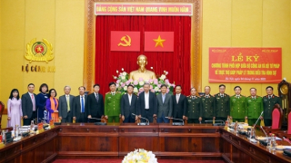 Bộ Công an và Bộ Tư pháp ký kết Chương trình phối hợp về trực trợ giúp pháp lý trong điều tra hình sự