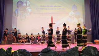 500 nghệ nhân các dân tộc tham gia Ngày hội trình diễn cây nêu