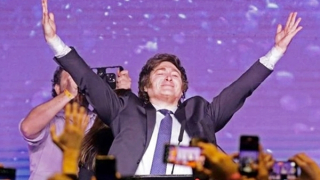 Tân Tổng thống Argentina: Cờ đã đến tay