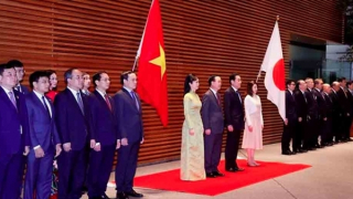 Japanese PM warmly welcomes Vietnamese President on official visit