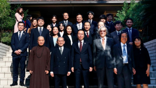 Chủ tịch nước gặp gỡ đại diện các thế hệ người Việt Nam tại Nhật Bản