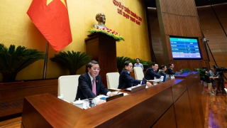 Quốc hội chính thức đồng ý tiếp tục giảm 2%  thuế giá trị gia tăng từ 1/1/2024 đến hết 30/6/2024