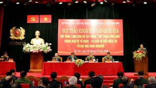 Giữ vững lòng dân và xây dựng "thế trận lòng dân" trong bảo vệ Tổ quốc