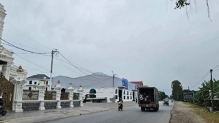 Khởi tố vụ án “ma men thông chốt”, cầm mũ bảo hiểm tấn công cảnh sát