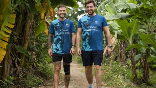 Đi bộ 2.000km để thay đổi cuộc sống cho trẻ em