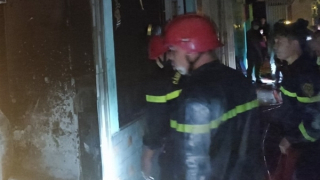 Cháy nhà trong hẻm lúc rạng sáng, bé gái 8 tuổi tử vong