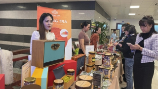 Để sản vật địa phương đắt khách