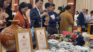 Lý do nhiều hàng Việt yếu thế khi “đọ sức” với hàng ngoại