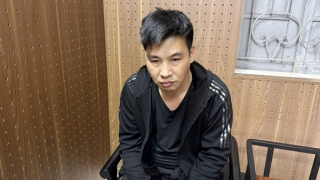 Mạo danh Công an "chạy giấy khen, kết nạp đảng" lừa đảo 100 triệu đồng