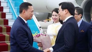 Thủ tướng Vương quốc Campuchia Hun Manet đến Hà Nội, bắt đầu thăm chính thức Việt Nam