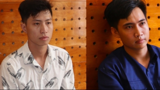 Khởi tố 2 kẻ giả danh Công an, dùng súng tự chế đi  cướp tài sản