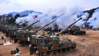 Xung đột Ukraine “nắn” dòng chảy vũ khí toàn cầu