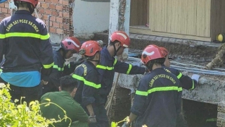 Vụ sập nền nhà thợ hồ tử vong: Căn nhà cơi nới, lấn chiếm kênh rạch